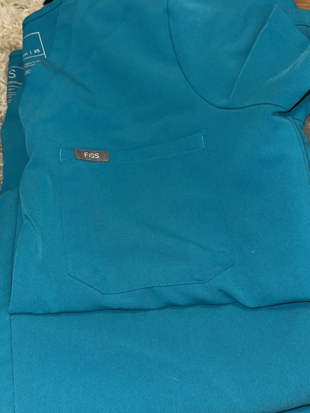 Figs Men’s Teal Crewneck Sweater with Chest Pocket